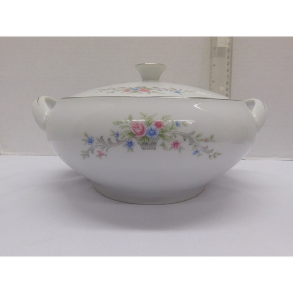 FLORENTEEN FINE CHINA Covered Serving Bowl In The Fantasia Pattern - Picture 1 of 9